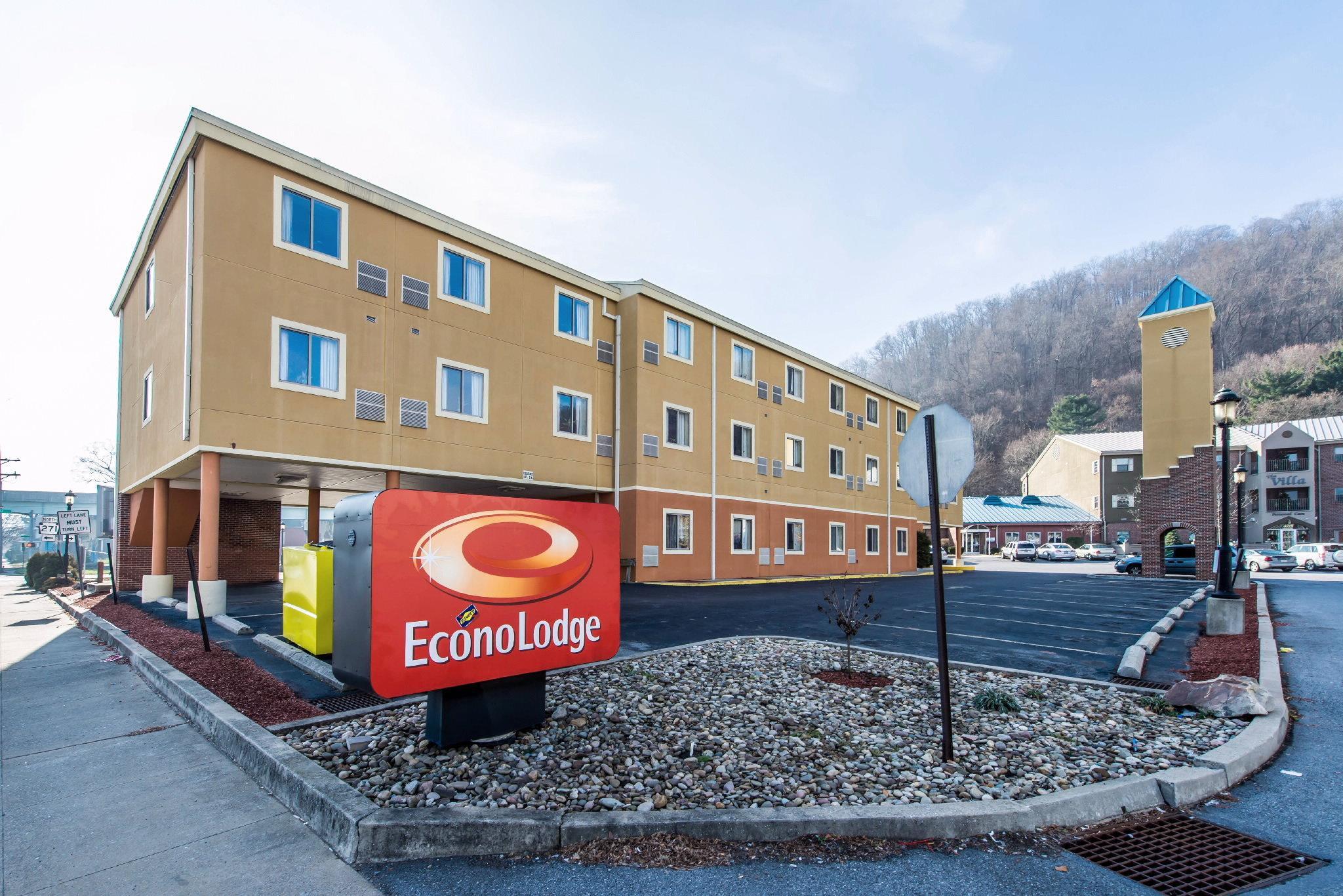 Red Roof Inn Джонстаун Экстерьер фото