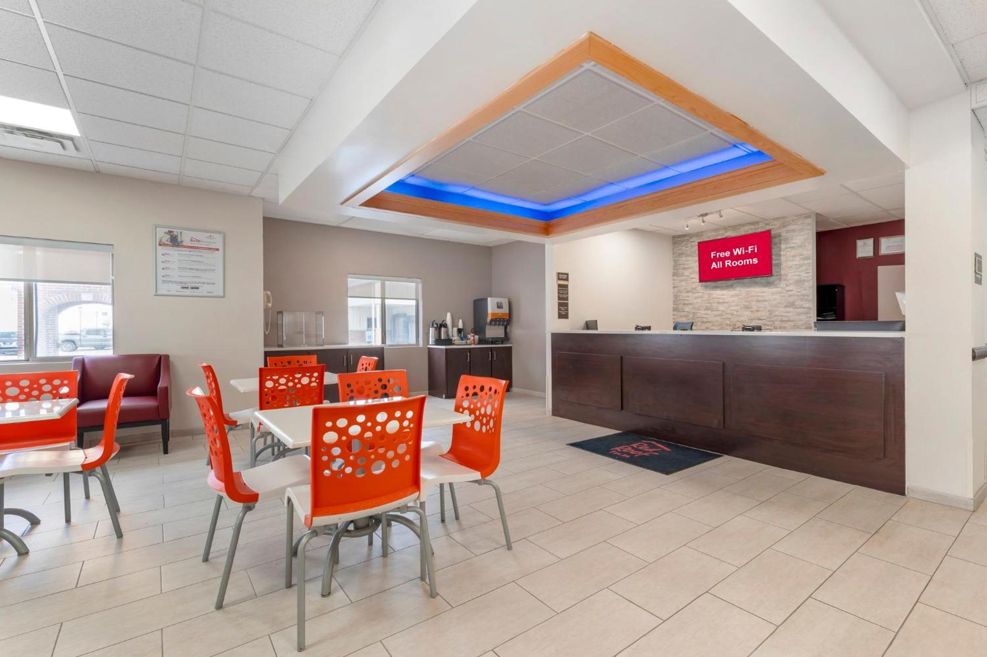 Red Roof Inn Джонстаун Экстерьер фото