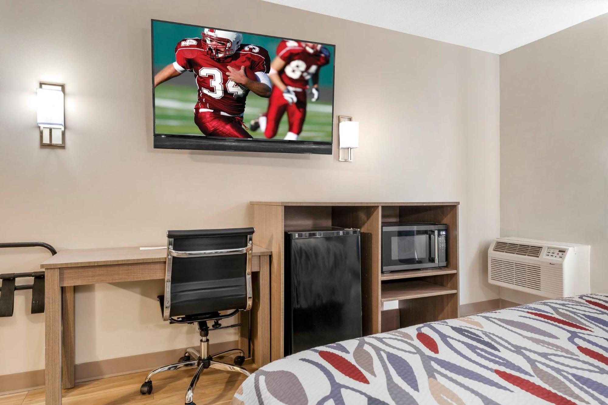 Red Roof Inn Джонстаун Экстерьер фото